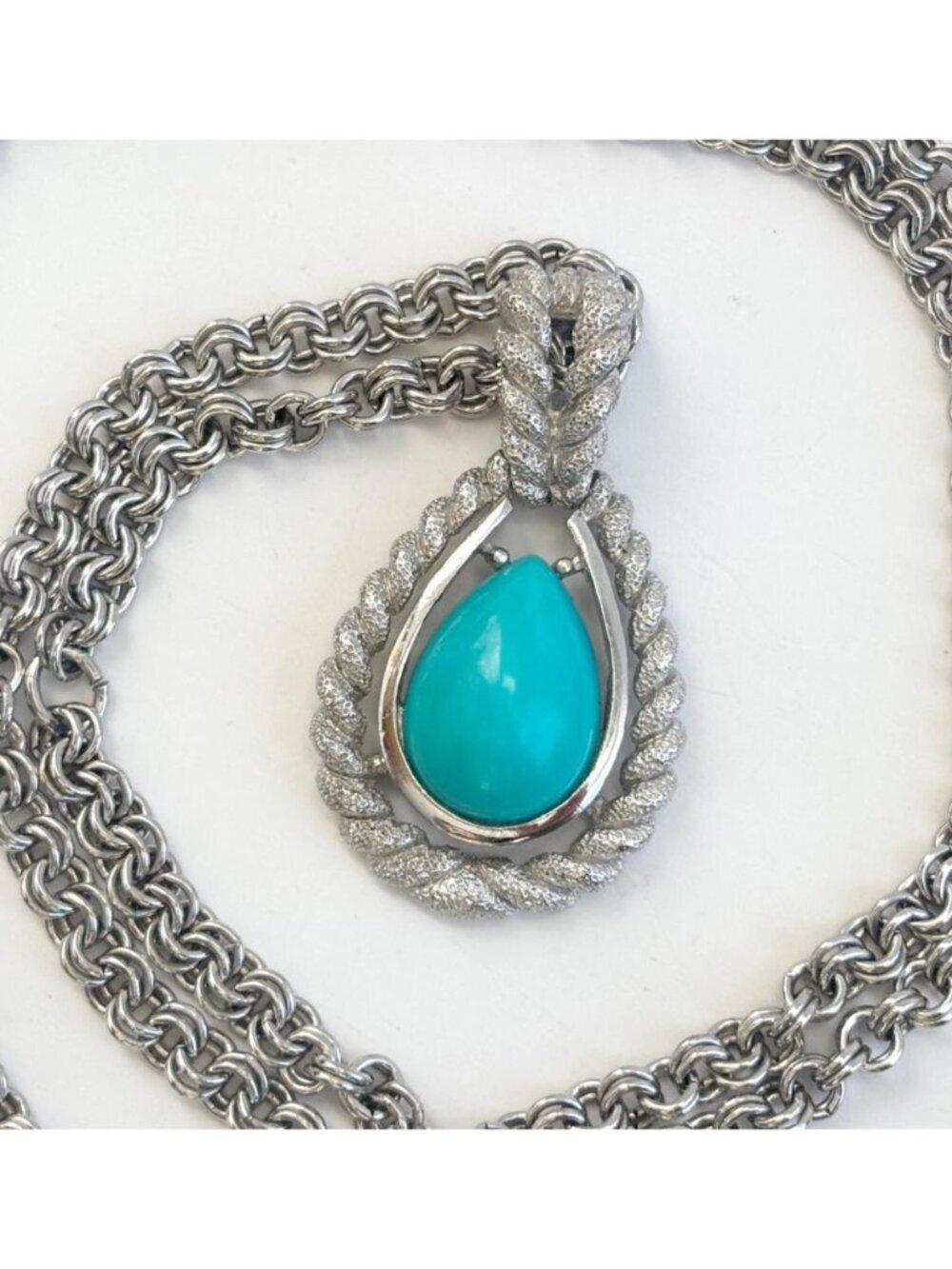 Faux Turquoise Teardrop Southwest Silver Toned Vintage  80's Pendant Necklace